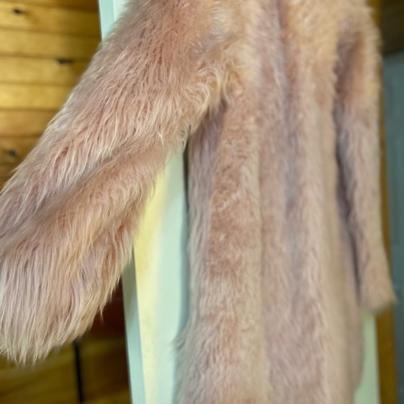 Authentic Celine three quarter crew neck coat in shearling.  Worn once. - Picture 7 of 14